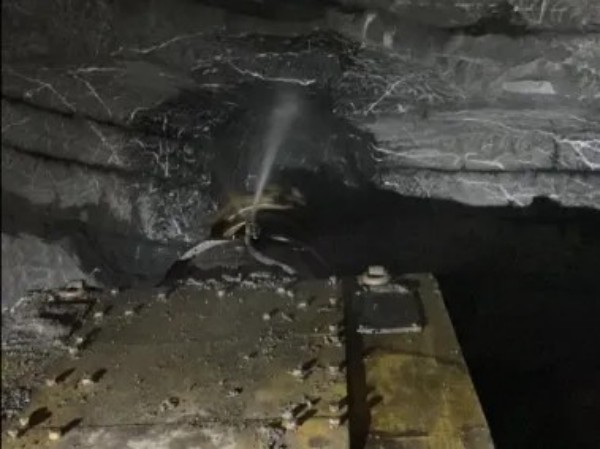 從每班消耗30余把到不足6把信達截齒助力攻克F12級隧道硬巖 從每班消耗30余把到不足6把信達截齒助力攻克F12級隧道硬巖